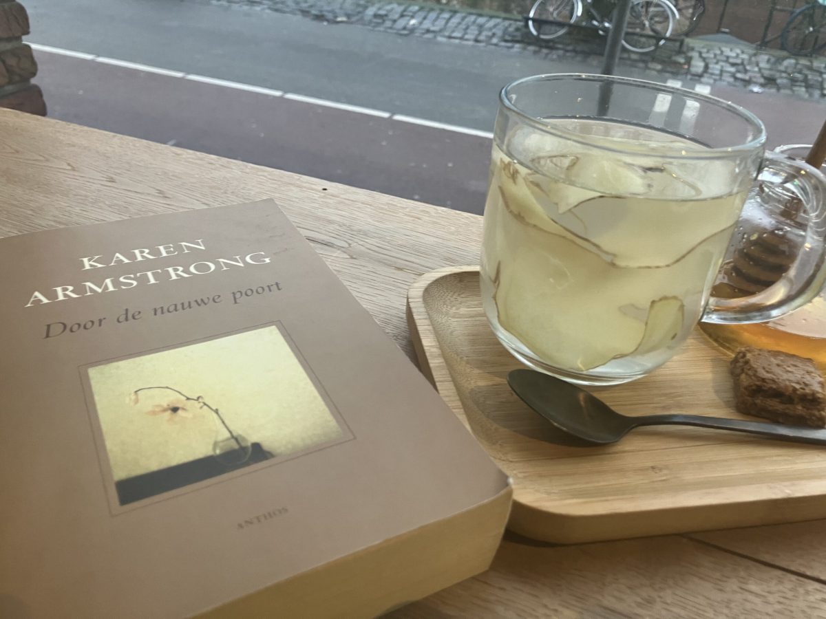 Auteur: Karen Armstrong Titel: Door de nauwe poort